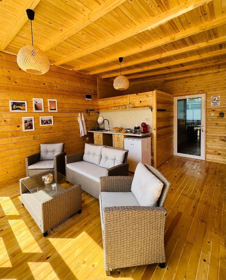 צ'רנומורץ Cozyhut Бунгало Под Наем מראה חיצוני תמונה