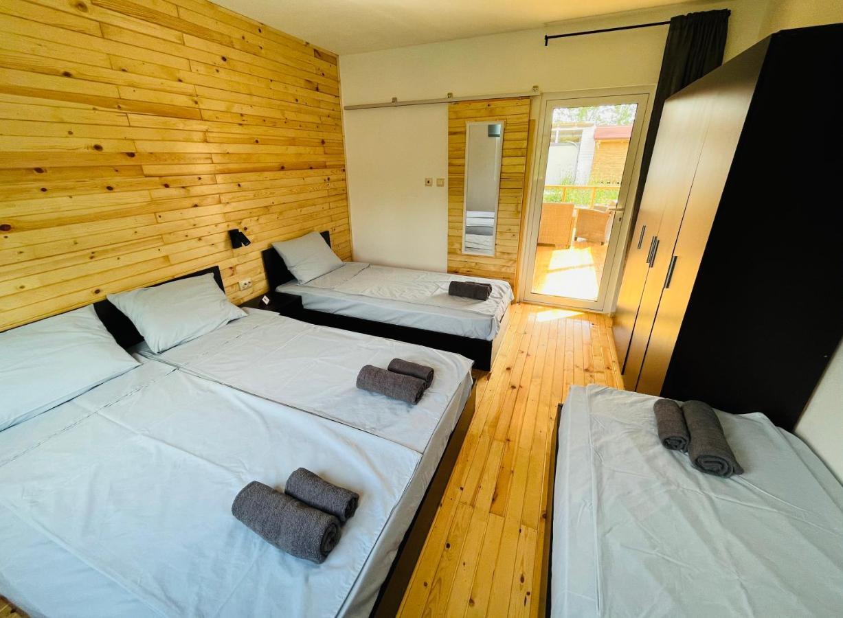 צ'רנומורץ Cozyhut Бунгало Под Наем מראה חיצוני תמונה