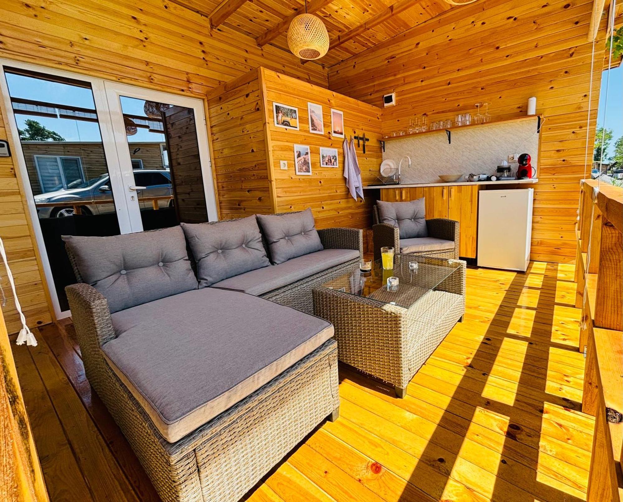 צ'רנומורץ Cozyhut Бунгало Под Наем מראה חיצוני תמונה